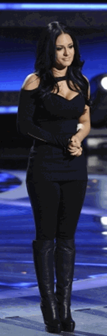 american idol pia dress. American Idol – Pia Toscano#39;s