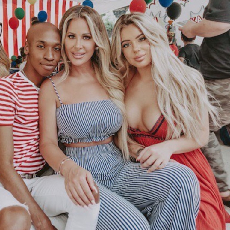 Kim Zolciak Biermann S Striped Crop And Pants On Instagram Big Blonde